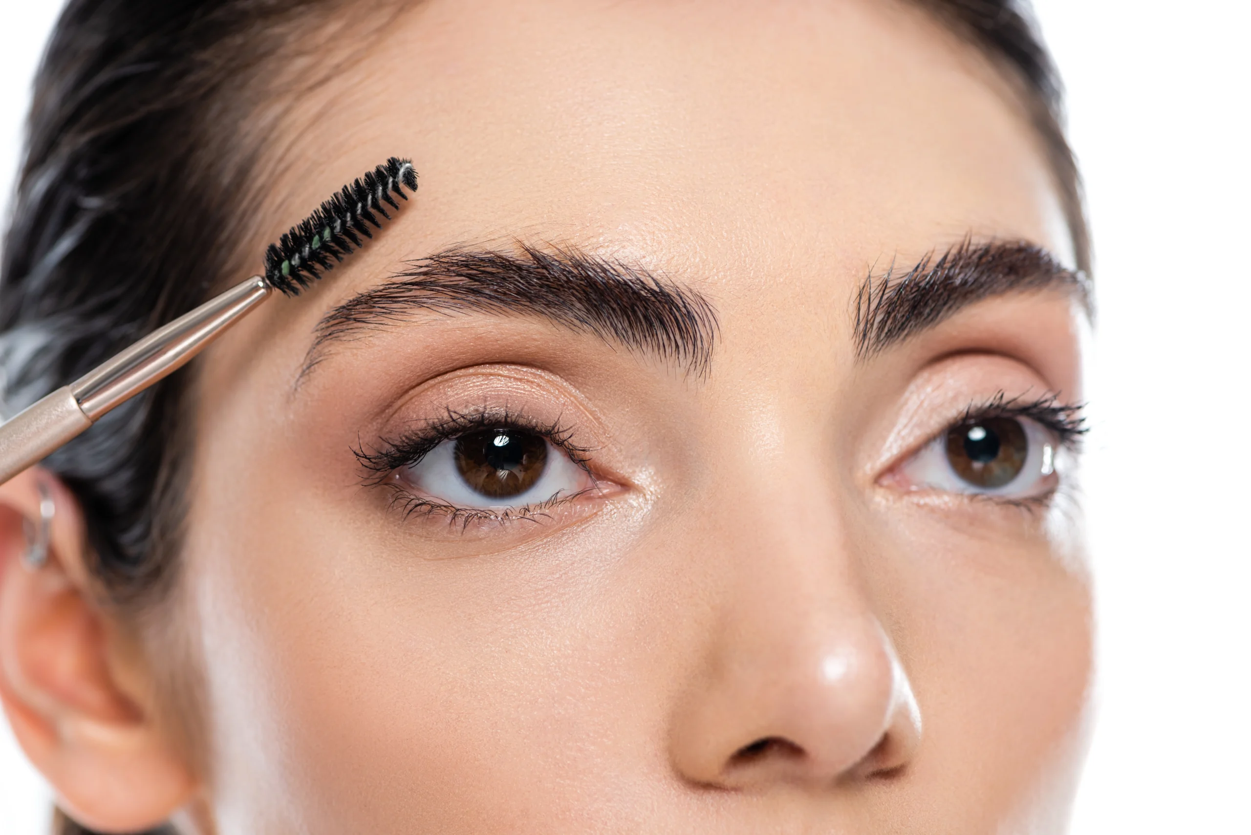 close-up-of-young-woman-styling-eyebrow-isolated-o-2023-11-27-05-24-24-utc-scaled.webp